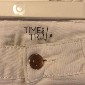 Bermuda shorts. Stretchy. Size 6. Time and Tru